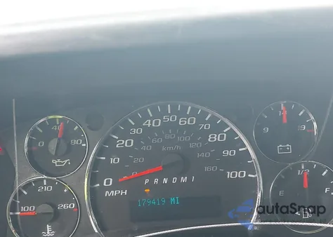 2015 Chevrolet Express 2500 Work Van z USA, uszkodzony, nr VIN 1GCWGFCF0F1155899